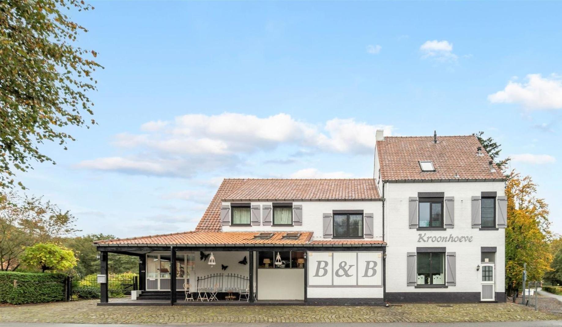 B&B De Kroonhoeve Beringen Buitenkant foto