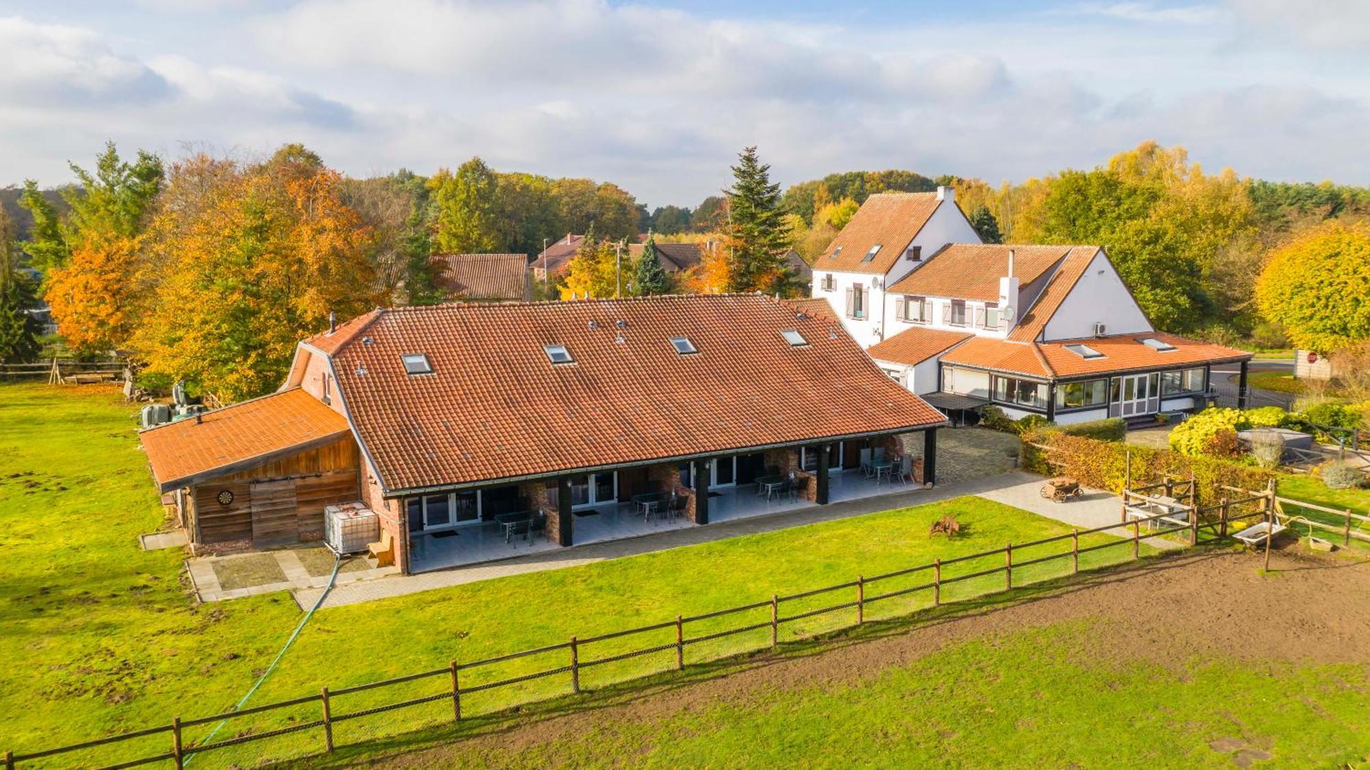 B&B De Kroonhoeve Beringen Buitenkant foto