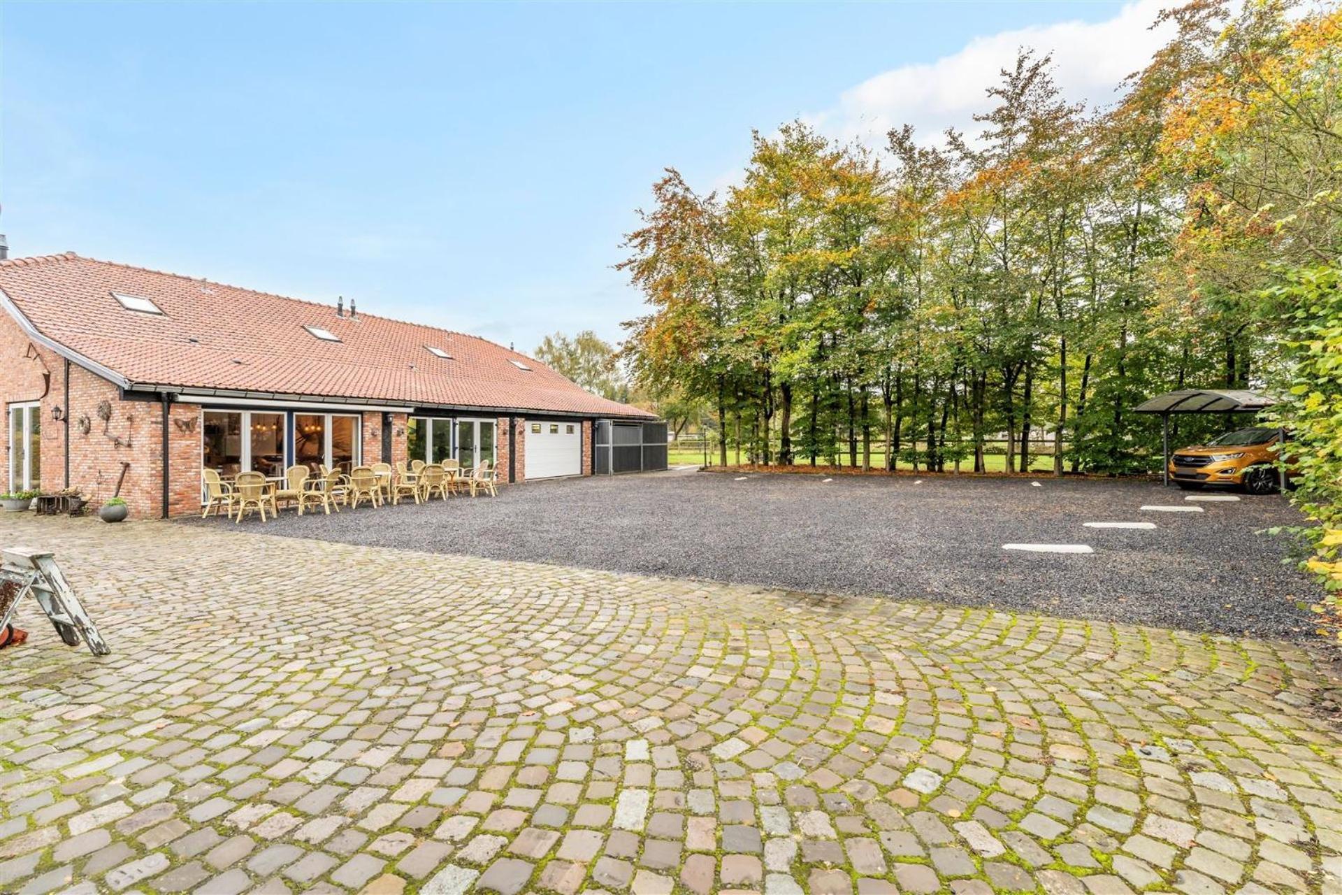 B&B De Kroonhoeve Beringen Buitenkant foto