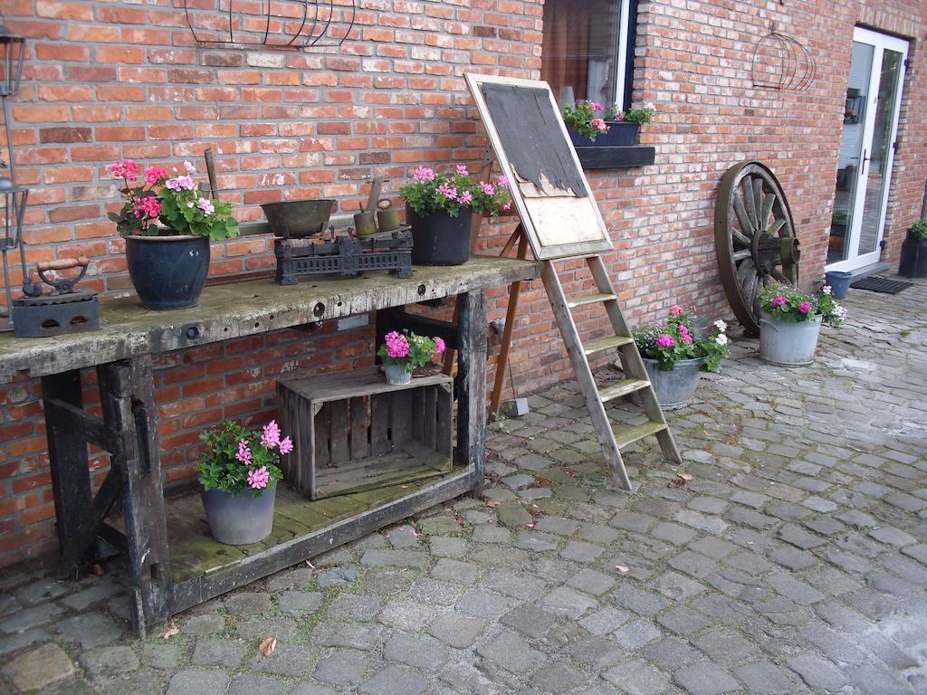 B&B De Kroonhoeve Beringen Buitenkant foto